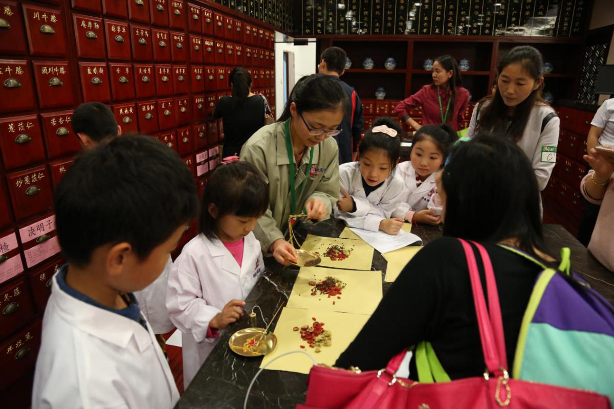 夢回古代——李良濟(jì)帶你一起探尋中醫(yī)藥傳統(tǒng)文化(圖6) 夢回古代——李良濟(jì)帶你一起探尋中醫(yī)藥傳統(tǒng)文化(圖6)