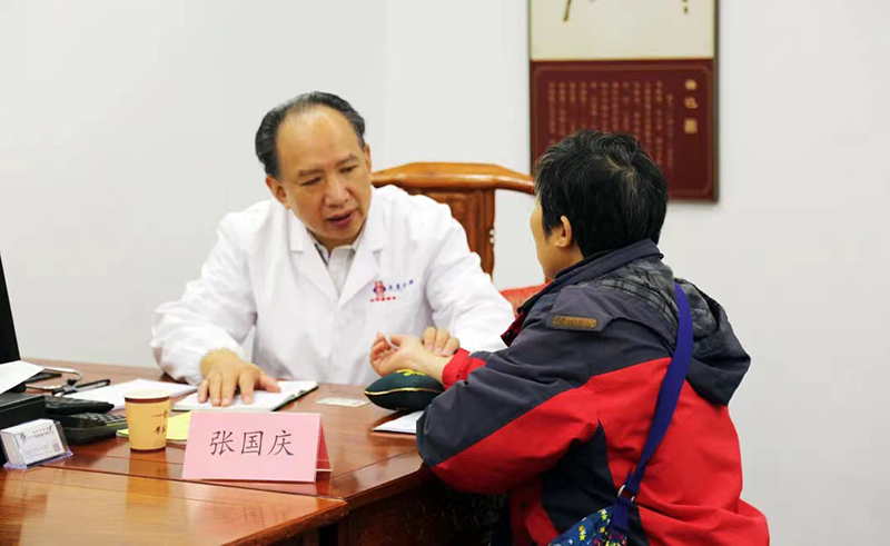 好消息！本周起，中醫(yī)專家張國慶、白學武、李蘇將在月光碼頭店坐診！(圖1)