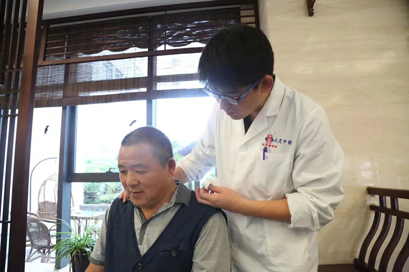 好消息！本周起，中醫(yī)專家張國慶、白學武、李蘇將在月光碼頭店坐診！(圖2)