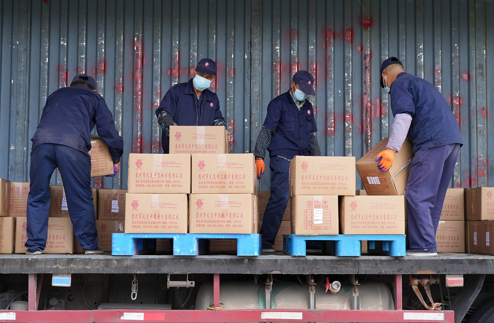 10萬帖！李良濟連夜熬制防疫方馳援上海，溫暖守“滬”！(圖9)